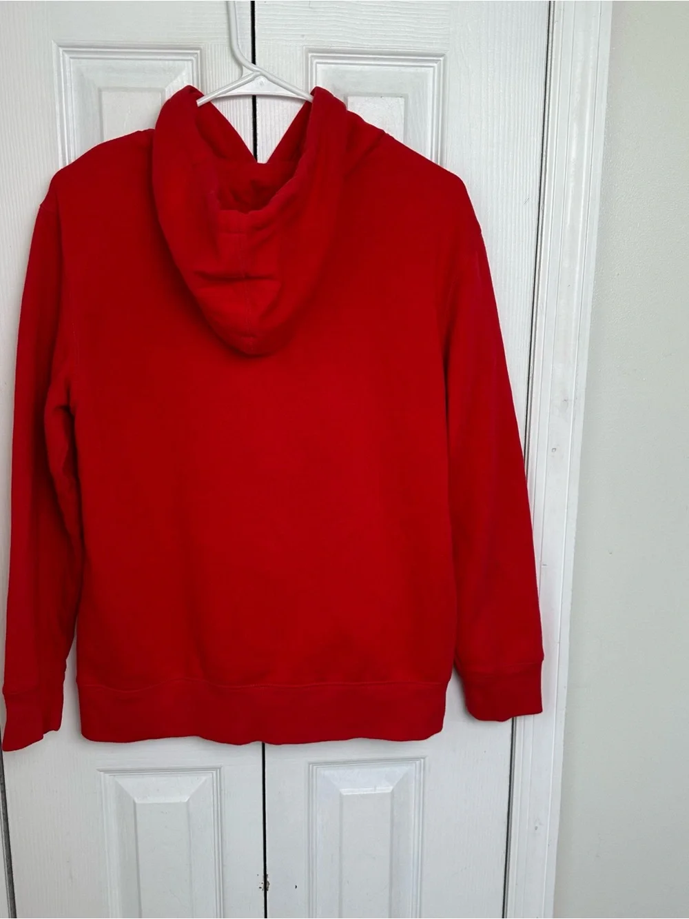 GAP bright red